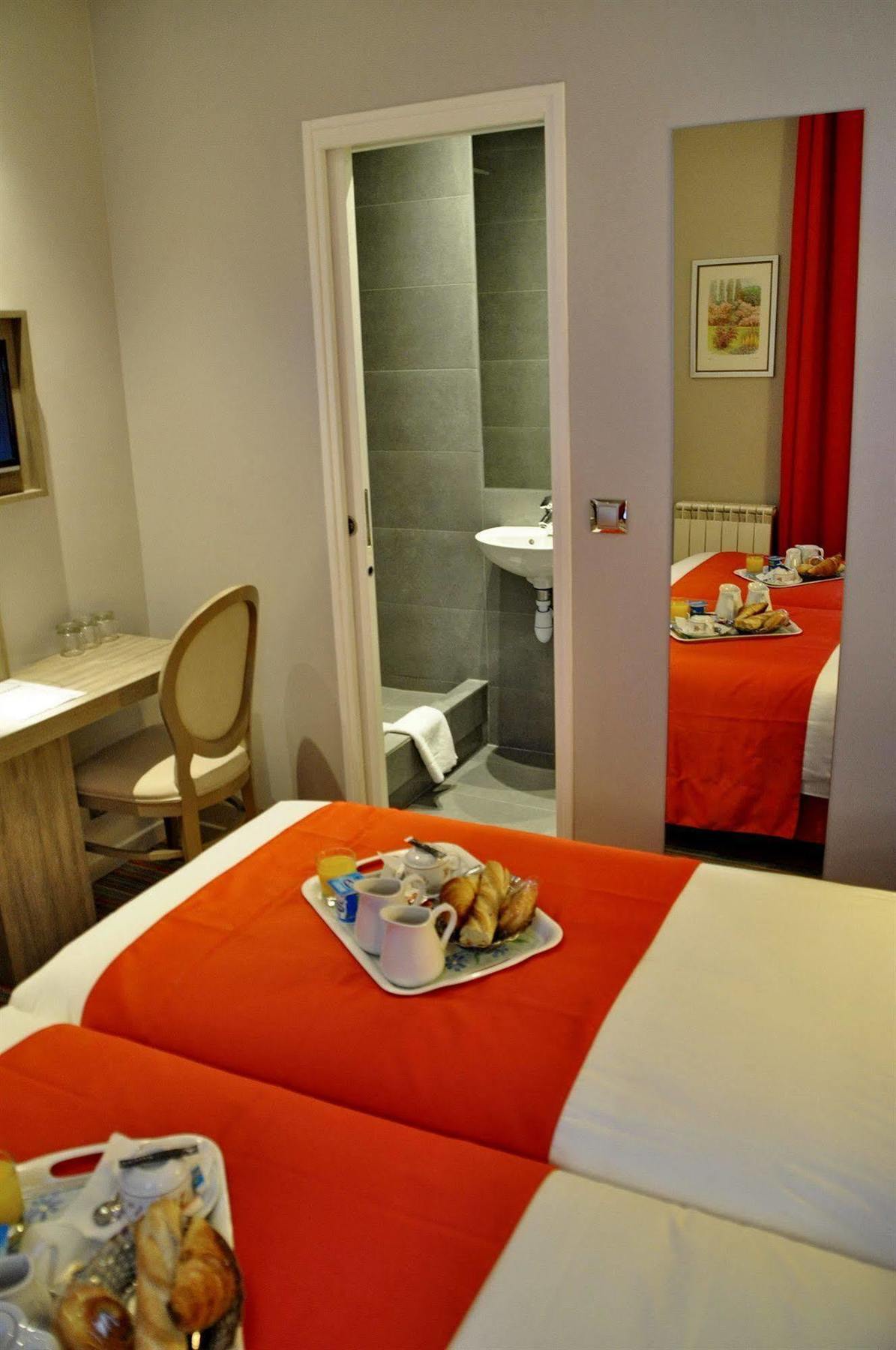 Hotel Floridor Etoile Aulnay-sous-Bois Esterno foto